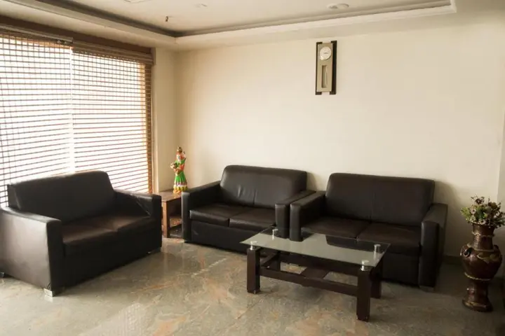 Тирупати: Hotel SLV Grand
