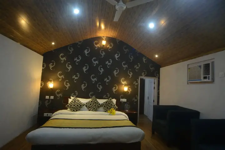 Дармсала: Regenta Resort Exotica Dharamshala on Hilltop