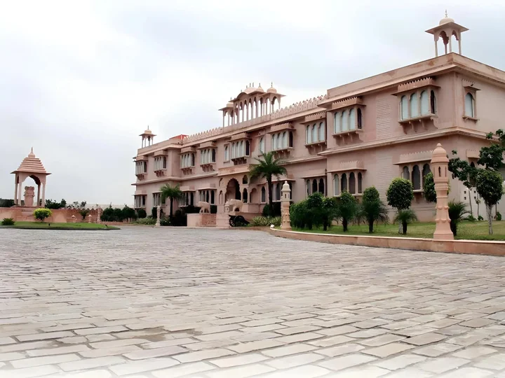 Аджмер: Bhanwar Singh Palace