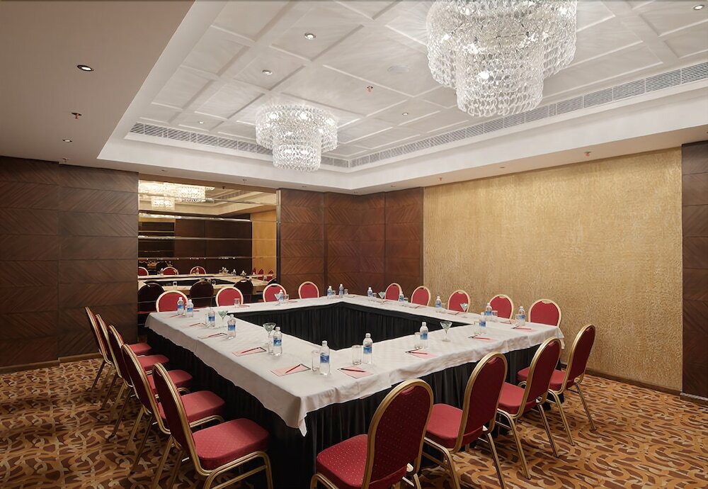 Гуруграм: DS Clarks Inn Gurgaon