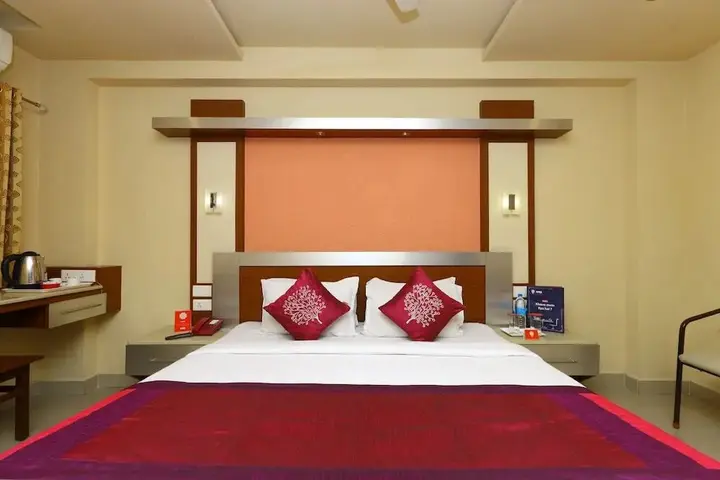 Коимбатур: Hotel navaRatna