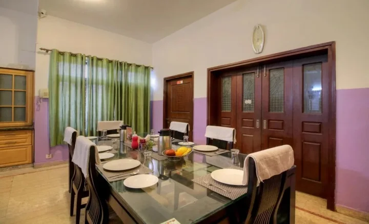 Большая Нойда: Atithi Ansal House