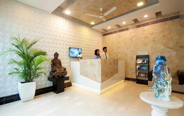 Гуруграм: Hotel Golf View Suites