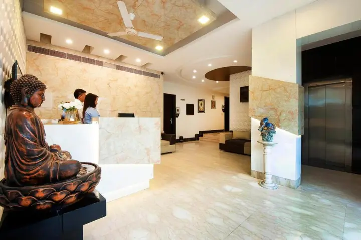 Гуруграм: Hotel Golf View Suites