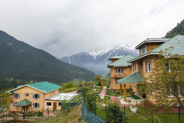 Пахалгам: Paristan Resorts