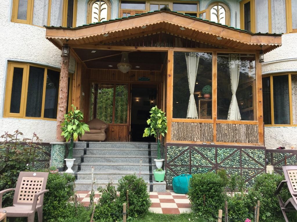 Пахалгам: Bombay Palace