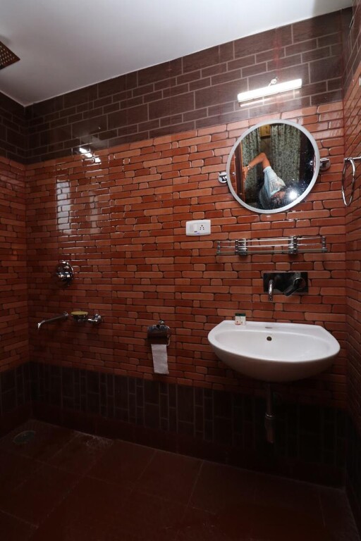 Пахалгам: Bombay Palace