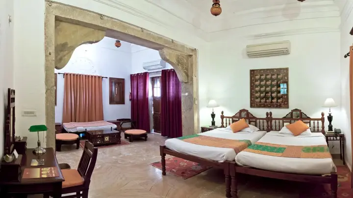 Гвалиор: Neemrana's - Deo Bagh