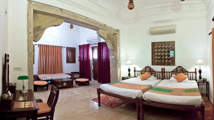 Гвалиор: Neemrana's - Deo Bagh