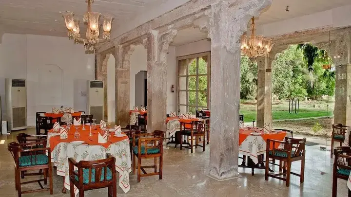 Гвалиор: Neemrana's - Deo Bagh