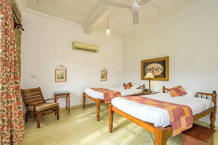 Гвалиор: Neemrana's - Deo Bagh