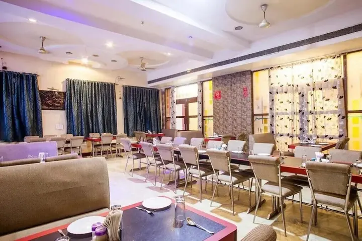 Матхура: Hotel Sheel Gopal Vision