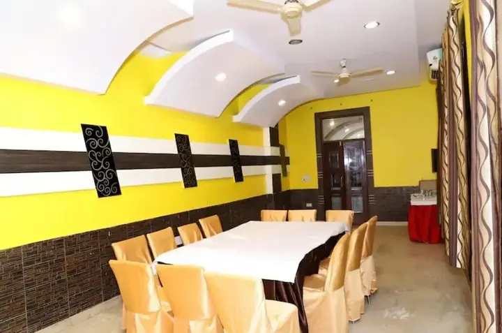 Матхура: Hotel Sheel Gopal Vision