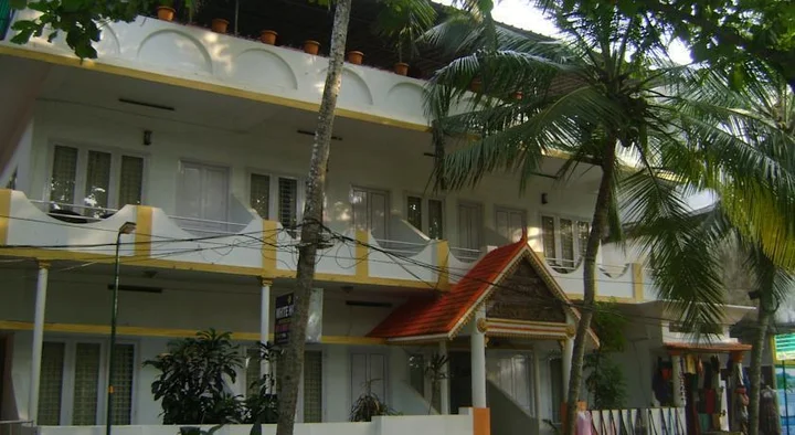 Ковалам: White House Beach Resort
