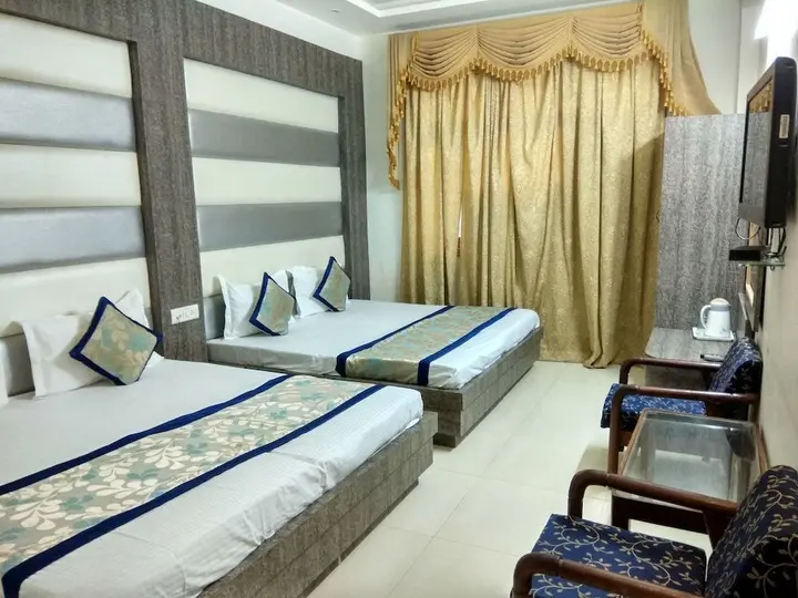 Катра: Jagdish Residency