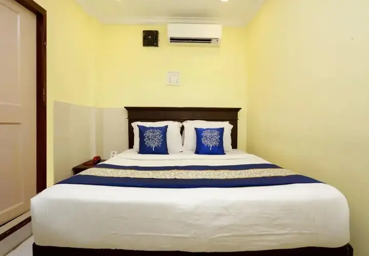 Коччи: OYO 5643 Hotel Malabar Plaza