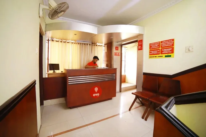 Коччи: OYO 5643 Hotel Malabar Plaza