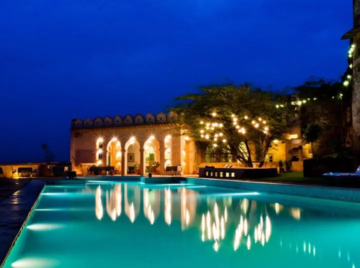 Алвар: Neemrana's - Hill Fort - Kesroli