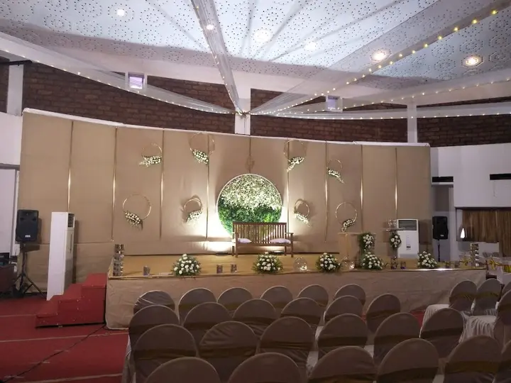Кондотти: Alhind Calicut Tower