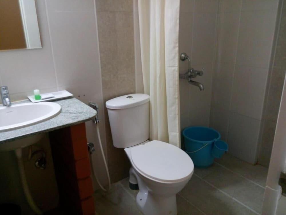 Бангалор: Parkwood Suites