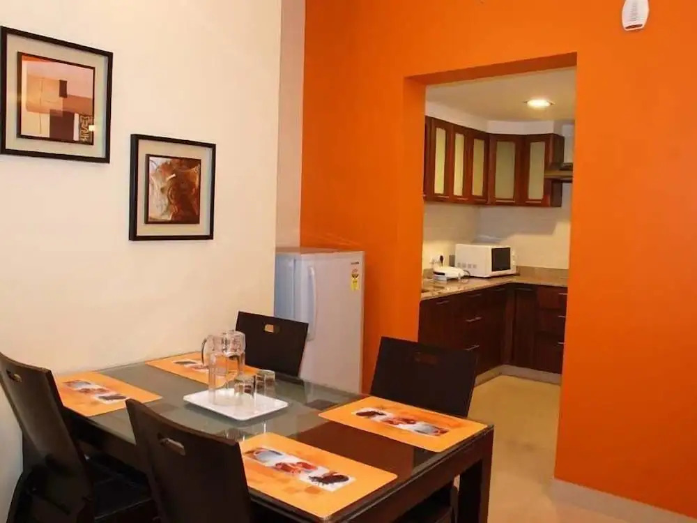 Бангалор: Parkwood Suites