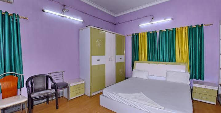 Патна: Ramsons Palace
