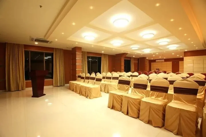 Секундерабад: United 21 Hotel - Hyderabad