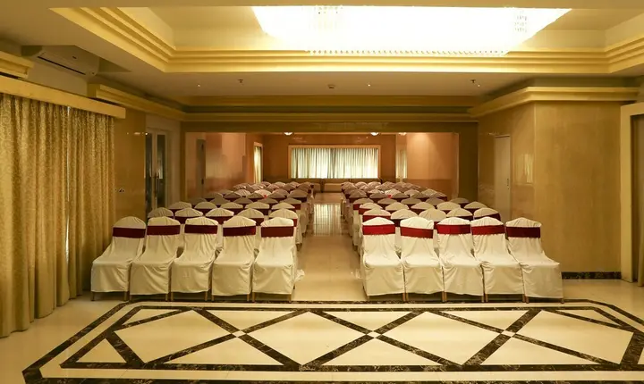 Секундерабад: United 21 Hotel - Hyderabad