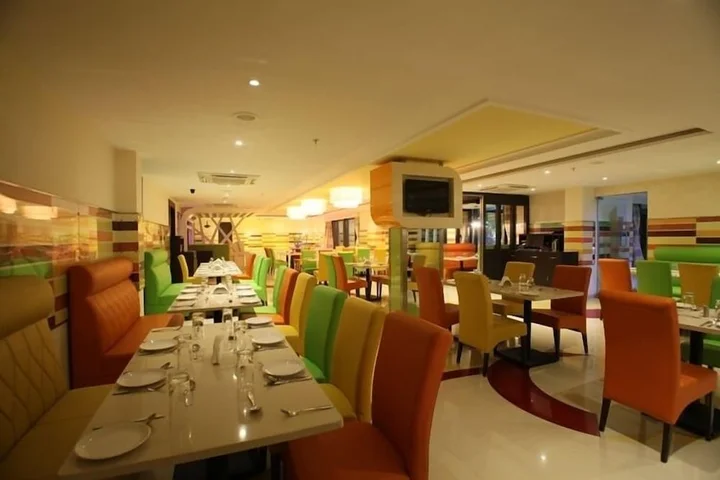 Секундерабад: United 21 Hotel - Hyderabad
