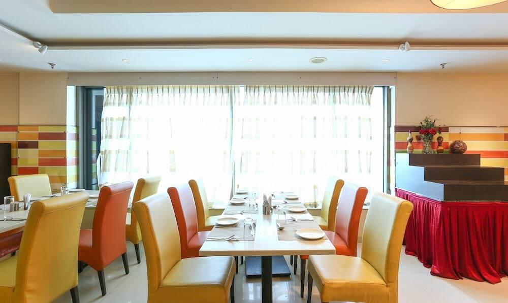 Секундерабад: United 21 Hotel - Hyderabad