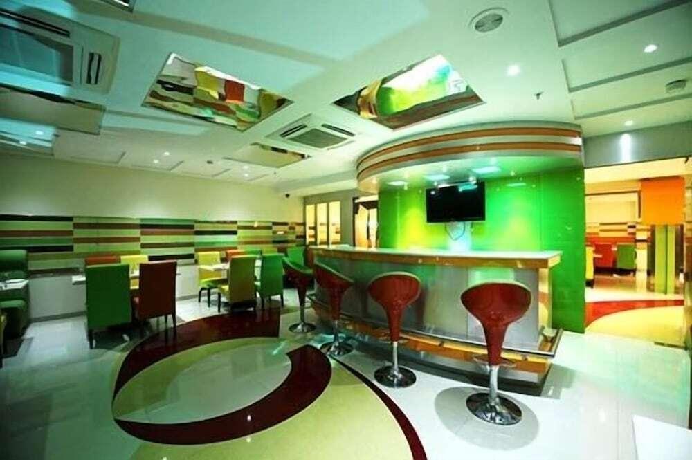 Секундерабад: United 21 Hotel - Hyderabad