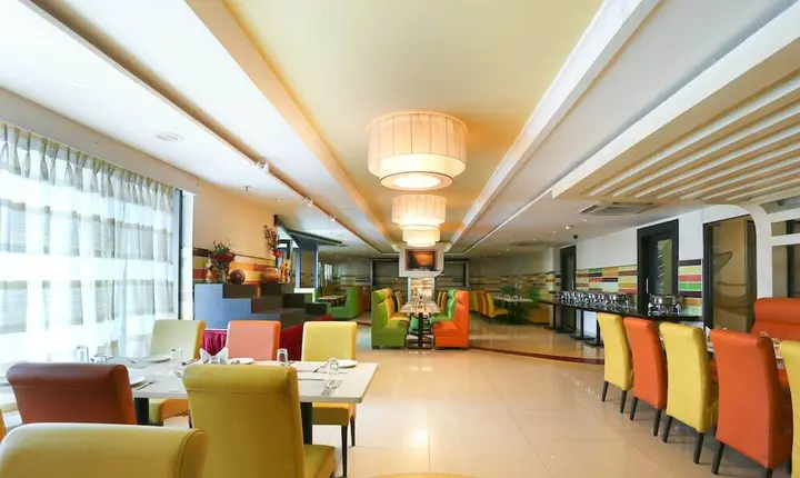Секундерабад: United 21 Hotel - Hyderabad