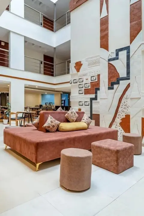 Хидерабад: Monday Hotels Hitec City