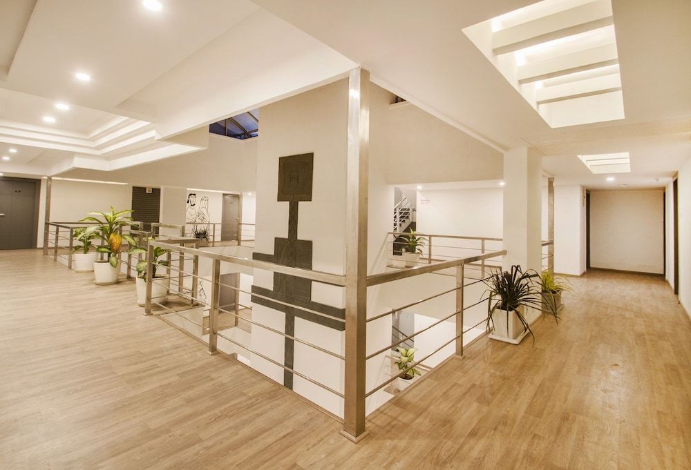 Хидерабад: Monday Hotels Hitec City