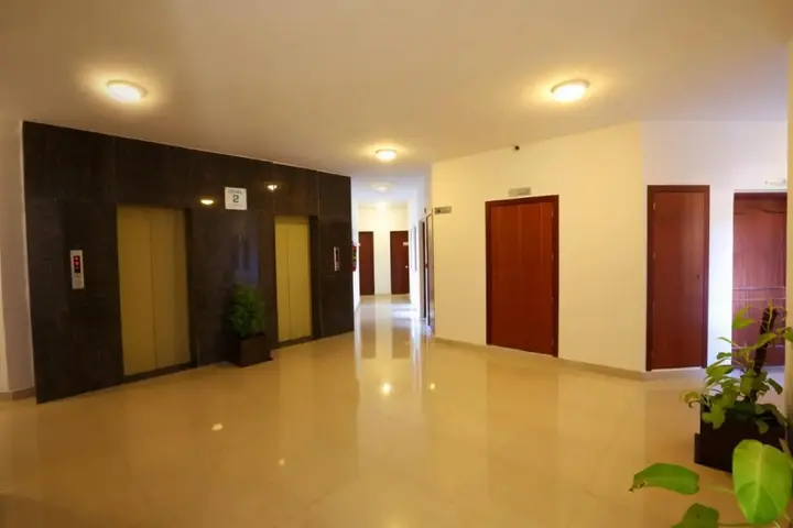 Бангалор: Crest Executive Suites