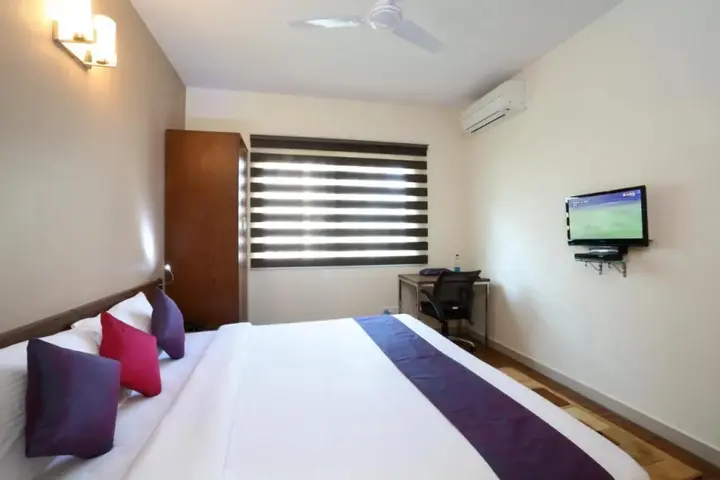 Бангалор: Crest Executive Suites