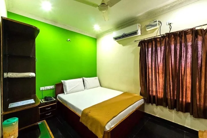 Шрикалахасти: Hotel KSR Grand