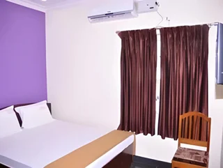 Шрикалахасти: Hotel KSR Grand