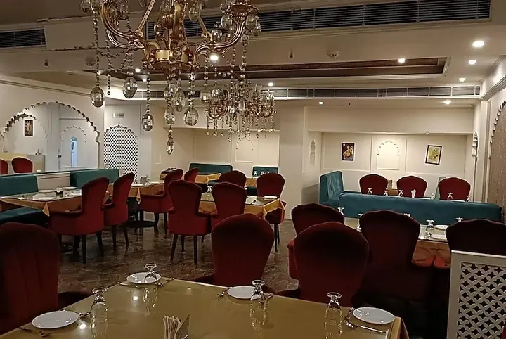 Барейлли: Amaya Hotel