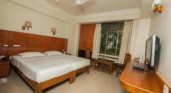 Гувахати: Hotel Siroy Classic by OYO Rooms