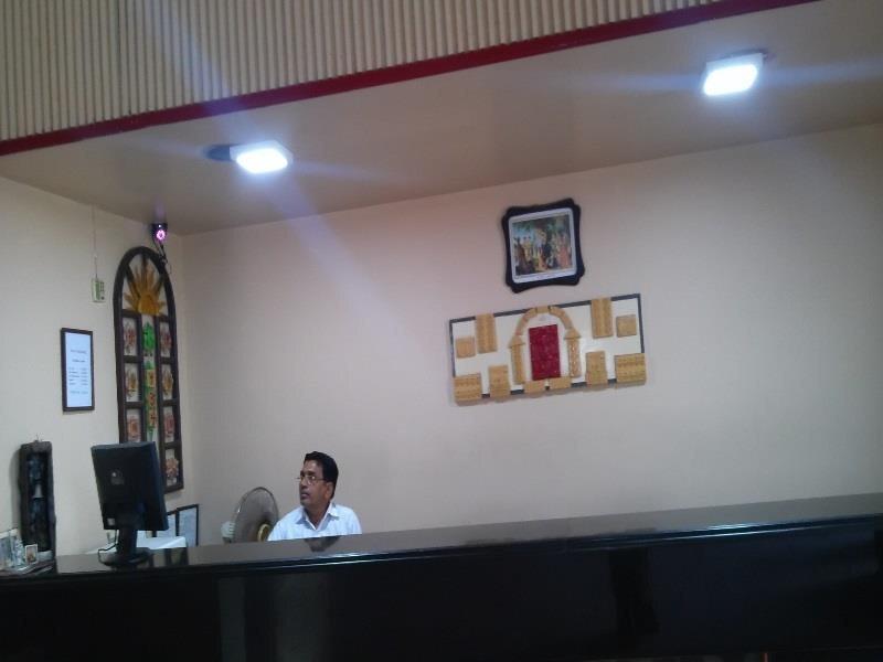Вадодара: OYO 11543 Hotel Panchsheel