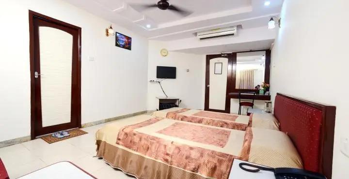 Вадодара: Siddharth Palace Hotel
