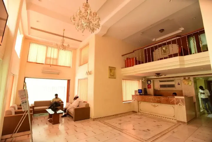 Вадодара: Aditi Hotel