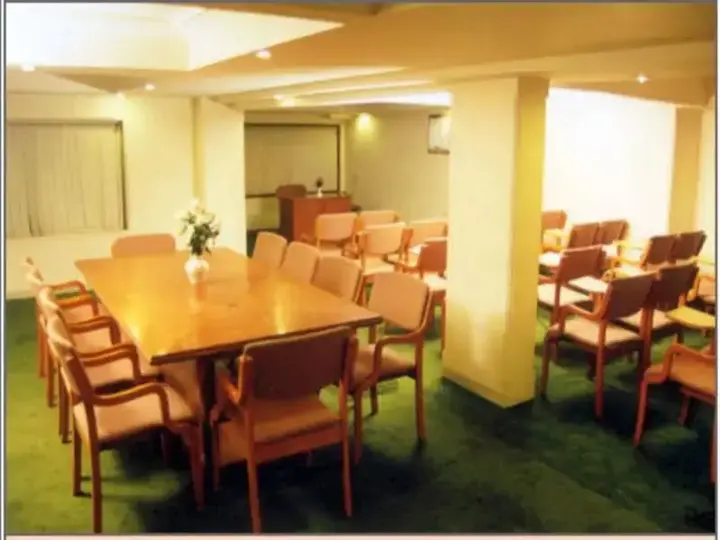 Вадодара: Aditi Hotel