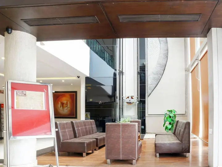 Вадодара: Hotel Tansha Comfort Regency