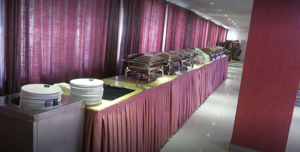 Коллам: Hotel Sea Palace