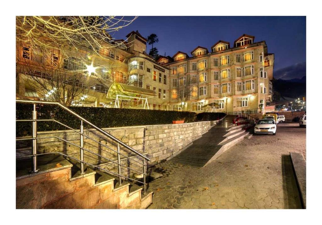 Манали: Bravia Hotel Manali Inn