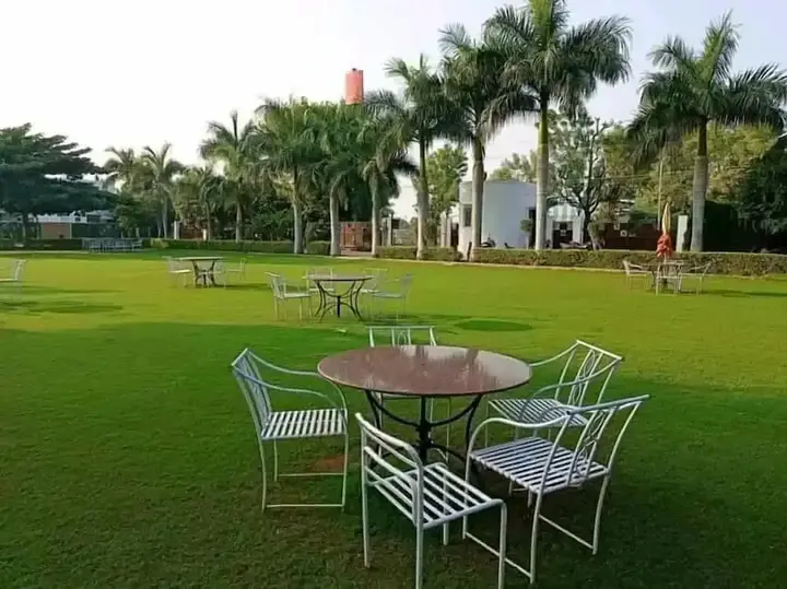 Гора Абу: Silver Oak Country Yard Resort