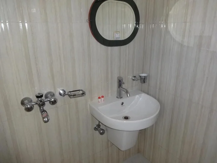 Бодх-Гая: Lucky Guest House