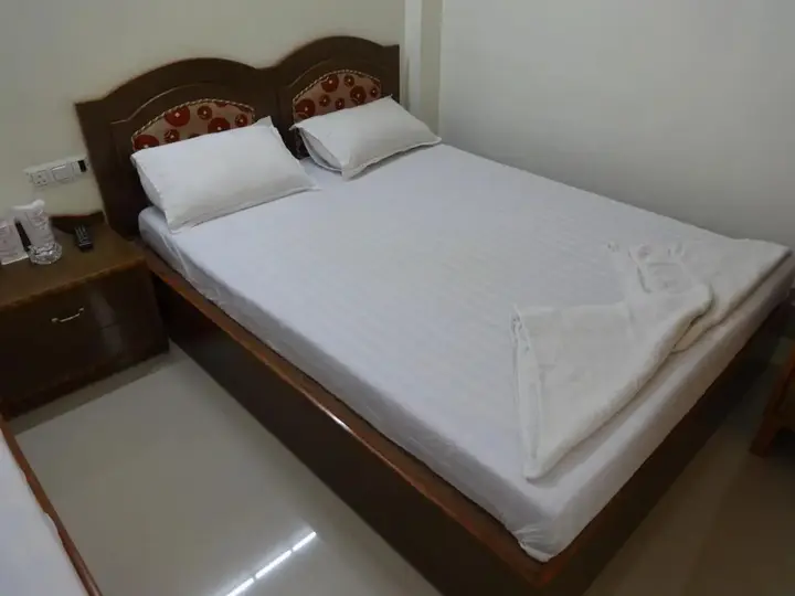 Бодх-Гая: Lucky Guest House